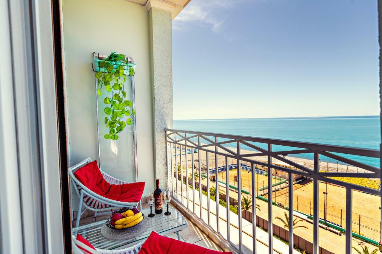 Apartment Magnolia Rustaveli 62 Batumi Exterior foto