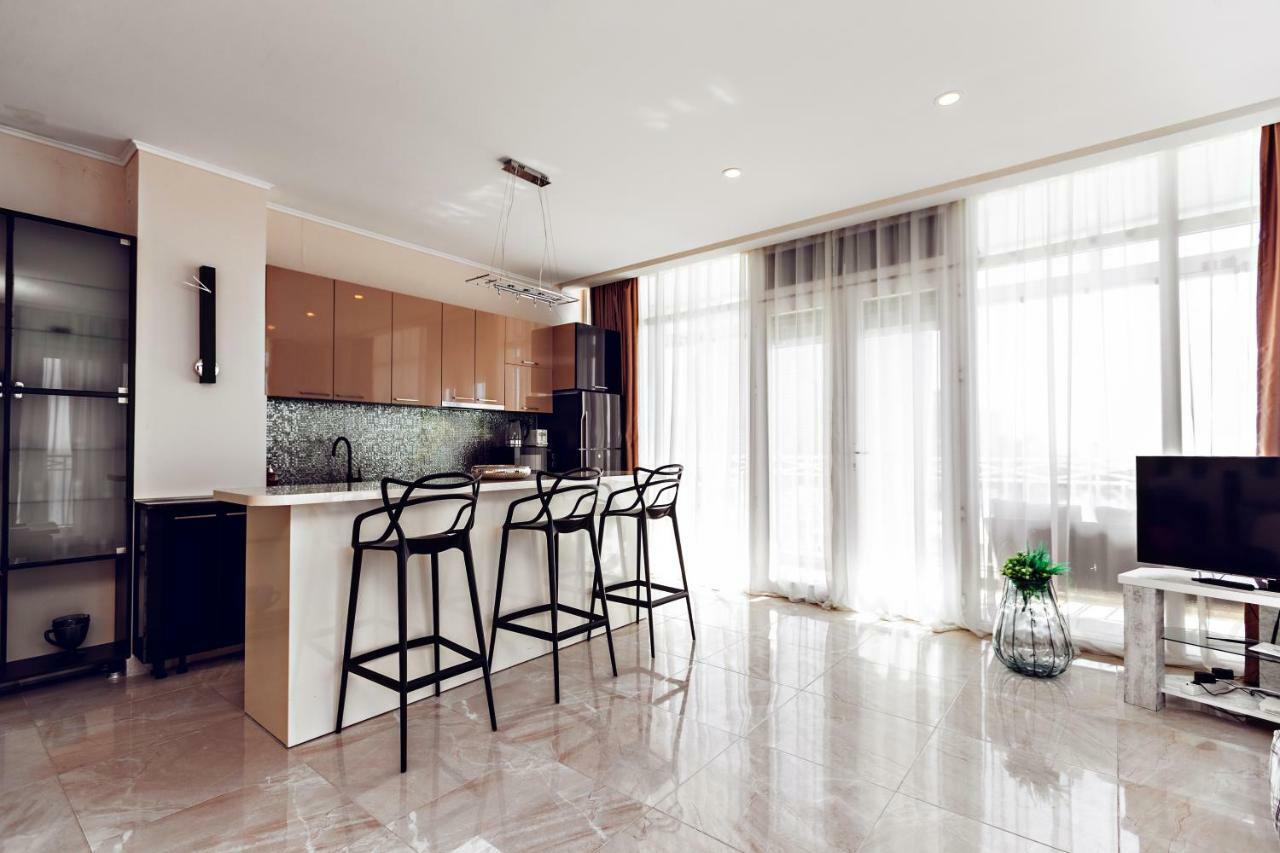 Apartment Magnolia Rustaveli 62 Batumi Exterior foto
