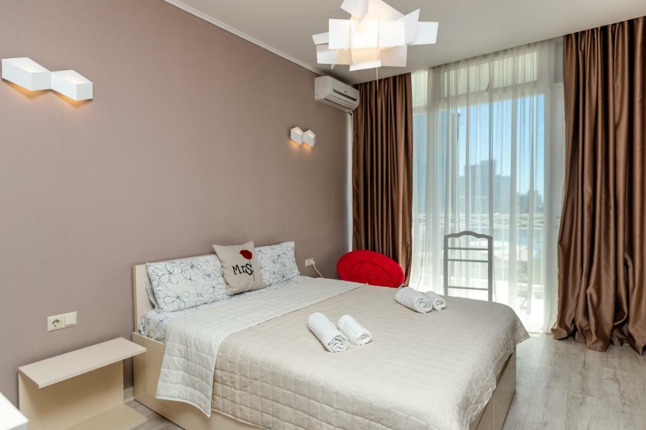Apartment Magnolia Rustaveli 62 Batumi Exterior foto